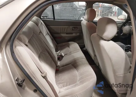 2000 Buick Century Custom z USA, uszkodzony, nr VIN 2G4WS52J2Y1150842